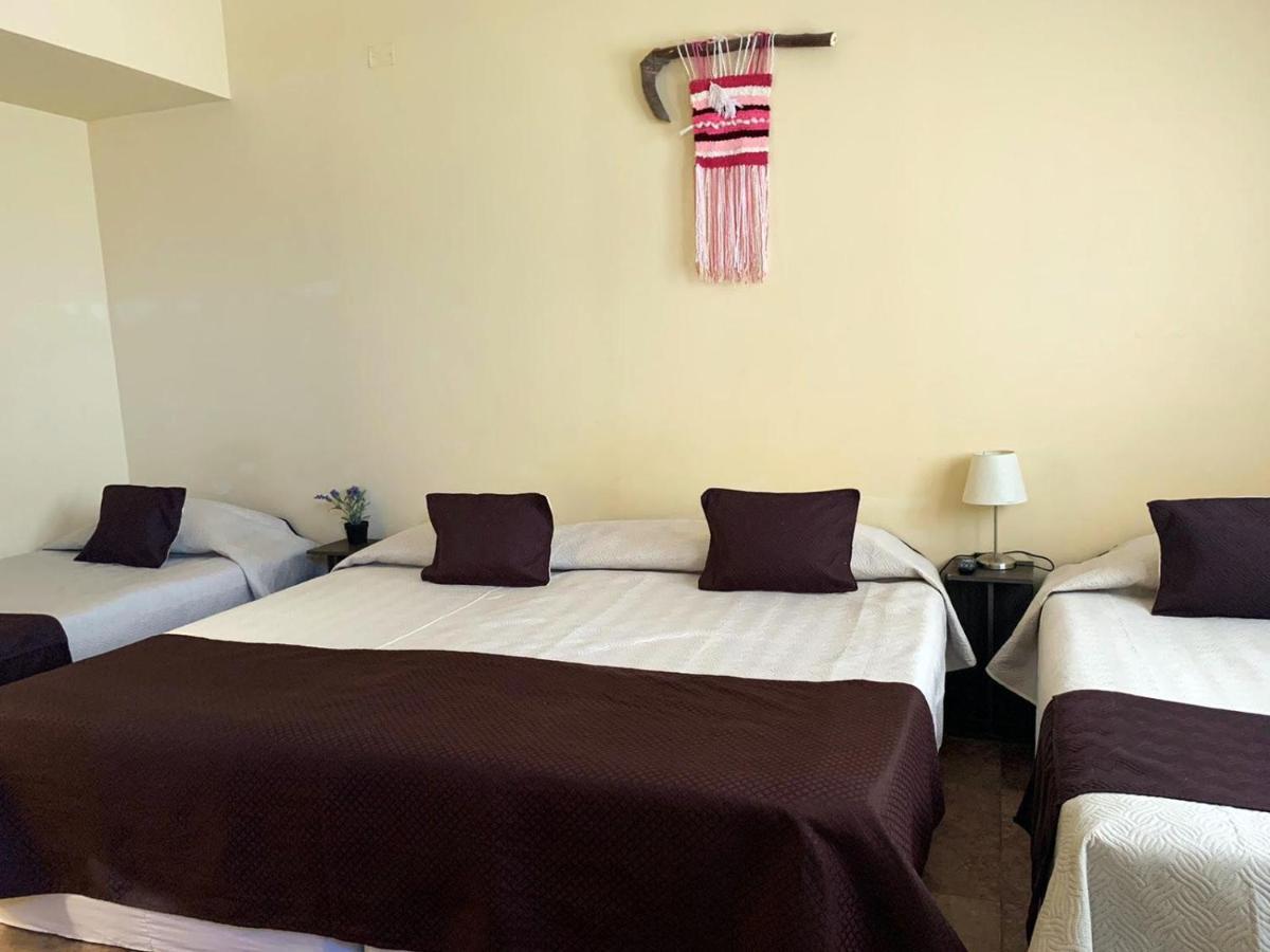 Juku Hostal Calama Eksteriør bilde